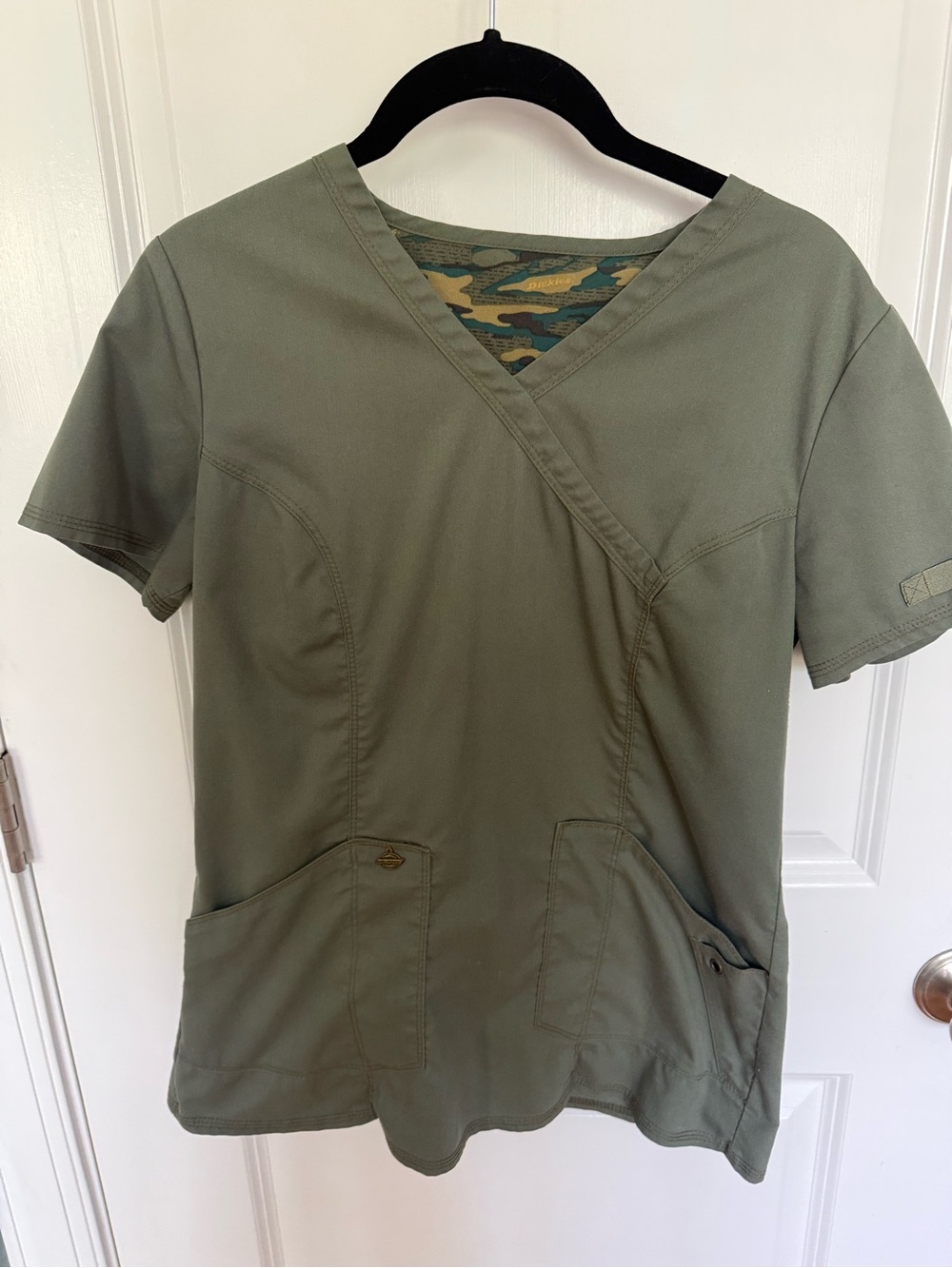 Dickies Olive Green Women's V-Neck Scrub Top and Bottoms- size small